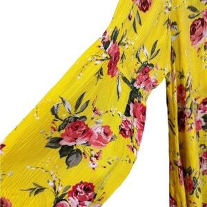1XL Flowy, alluring  dainty yellow/rose floral print peasant blouse